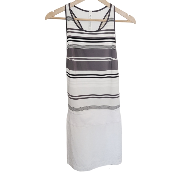 🆕️ Lululemon Blissed Out Dress - Picture 3 of 9